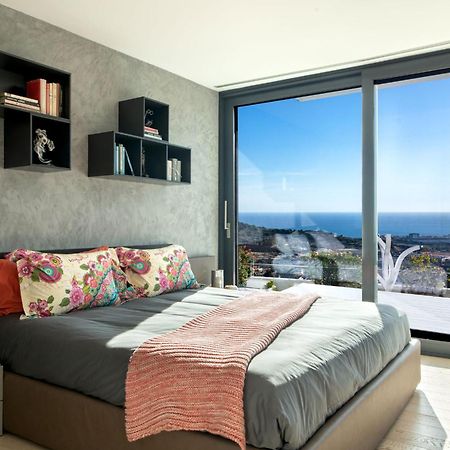 Ibiza Style Barcelona Luxury Villa บาดาโลนา ภายนอก รูปภาพ